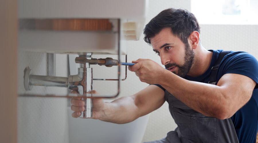 Sink faucet installation in Farmington, NM